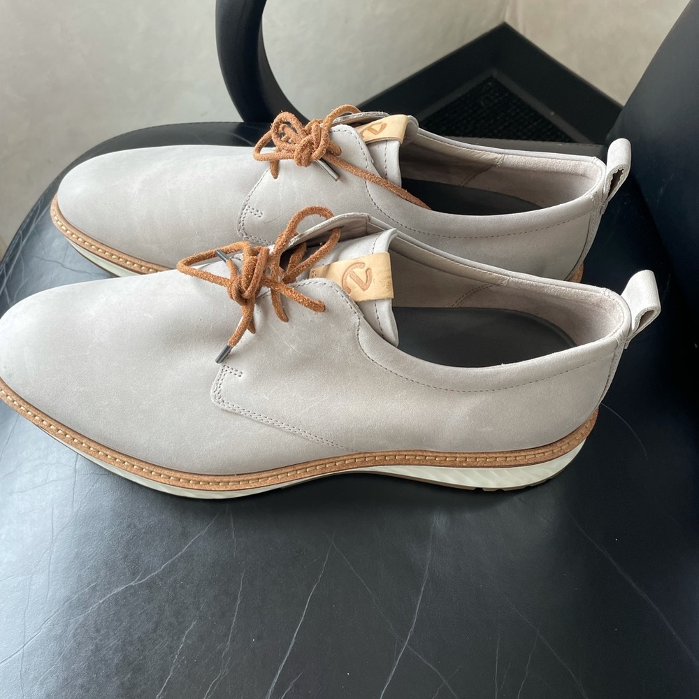 ECCO - Men's ST1 Hybrid Suede Plain Toe Oxfords